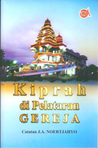 Image of Kiprah di pelataran gereja